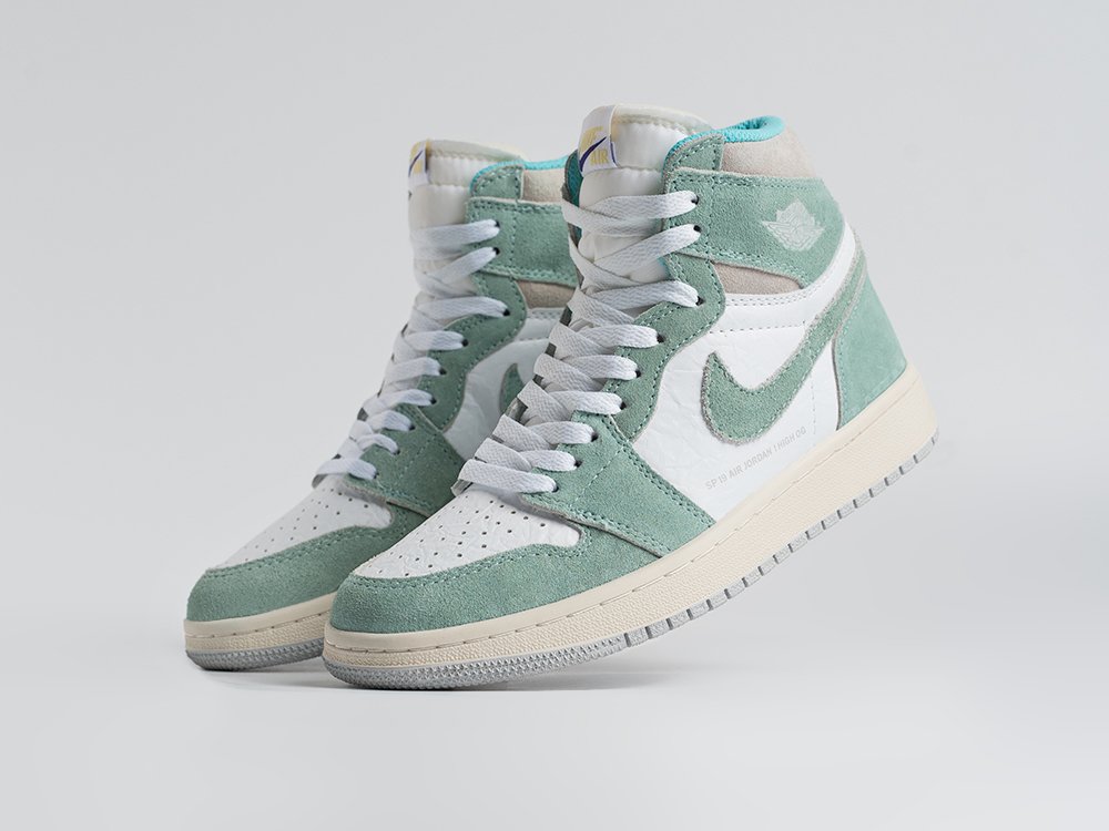 Кроссовки Nike Air Jordan 1 Mid