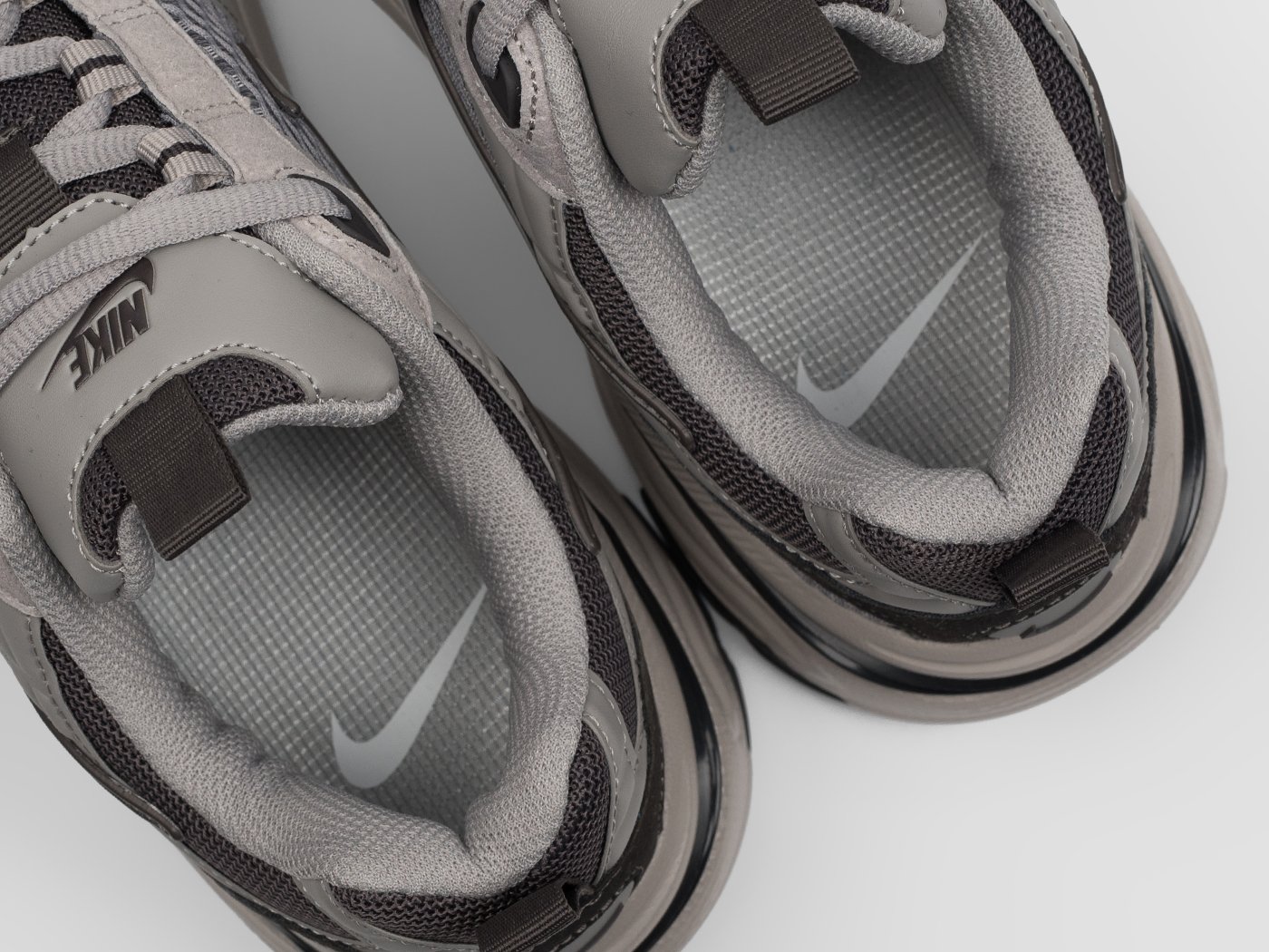 Кроссовки Nike
