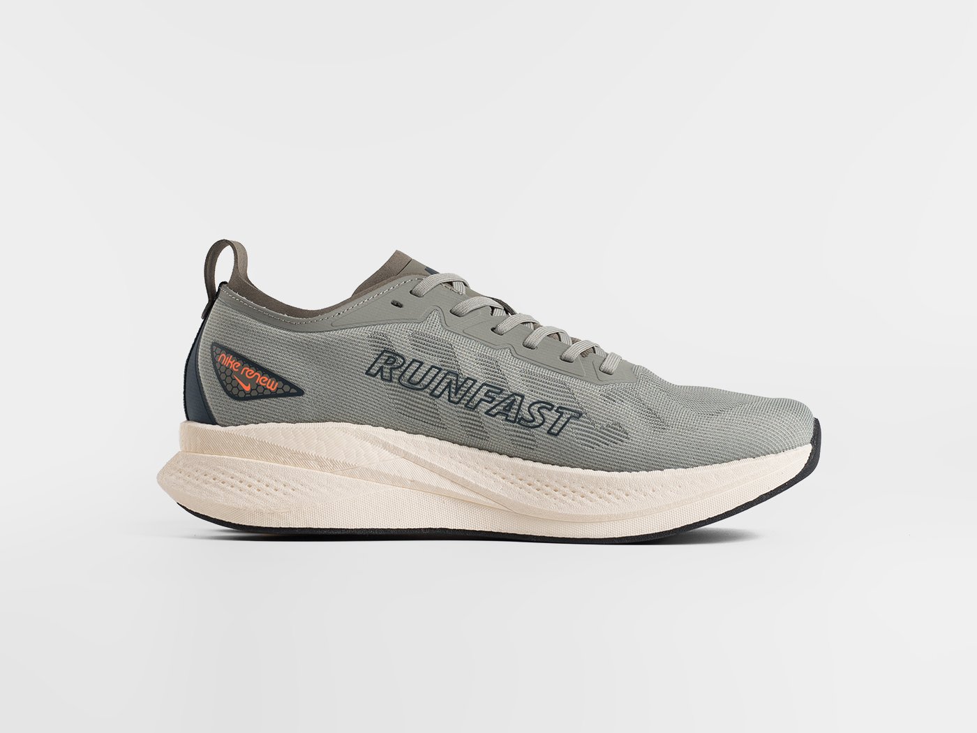 Кроссовки Nike Renew