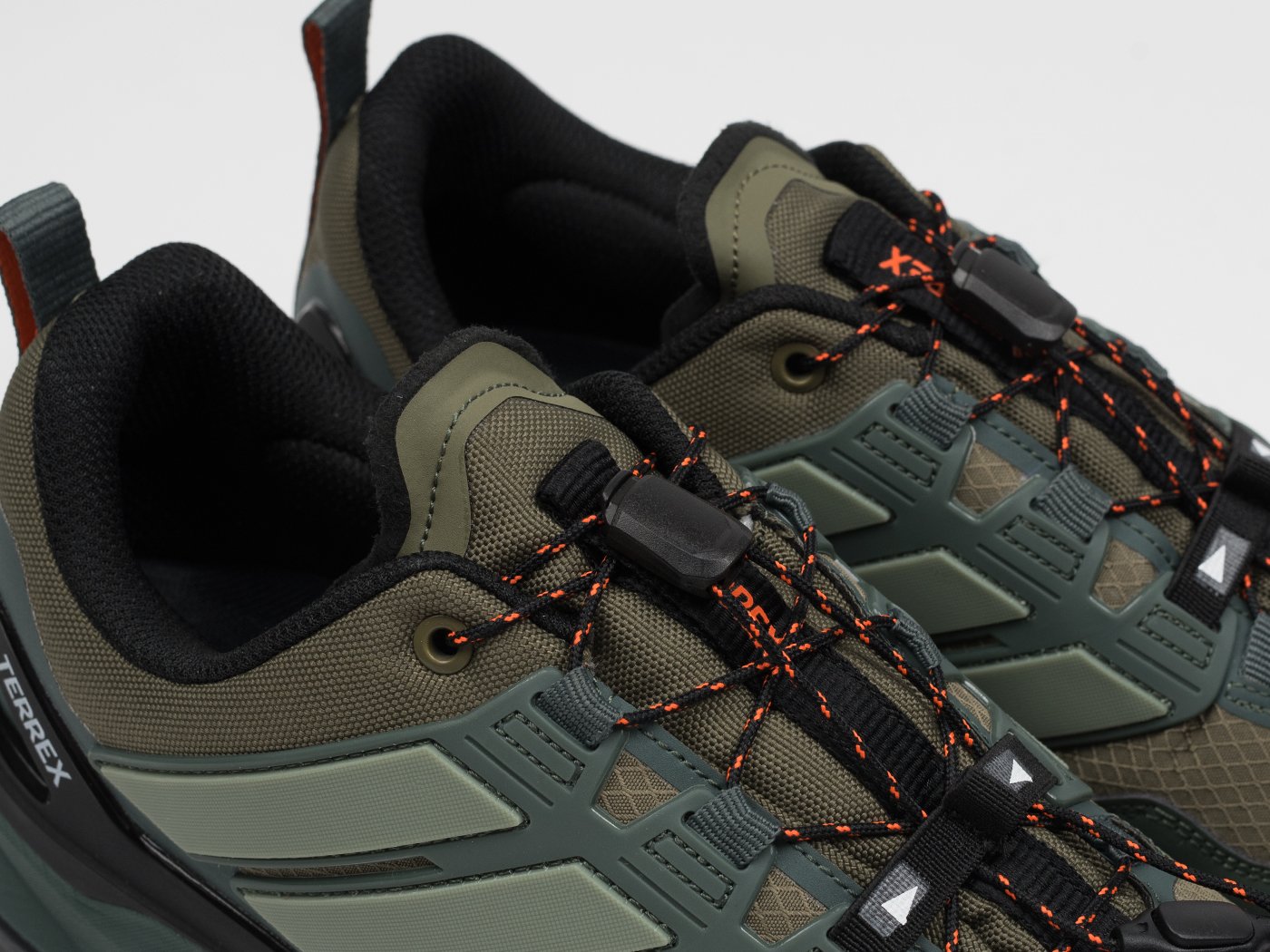 Кроссовки Adidas Terrex Skychaser
