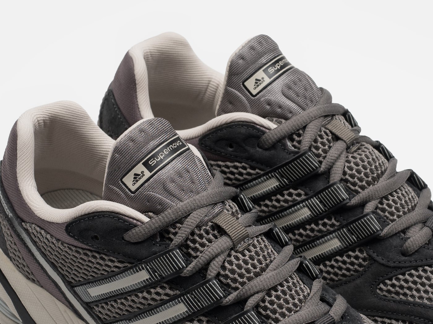 Кроссовки Adidas Supernova Cushion 7