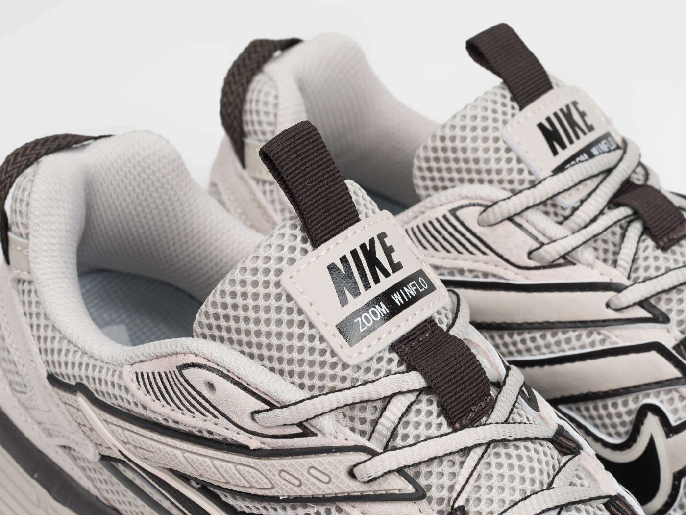Кроссовки Nike V2K Run