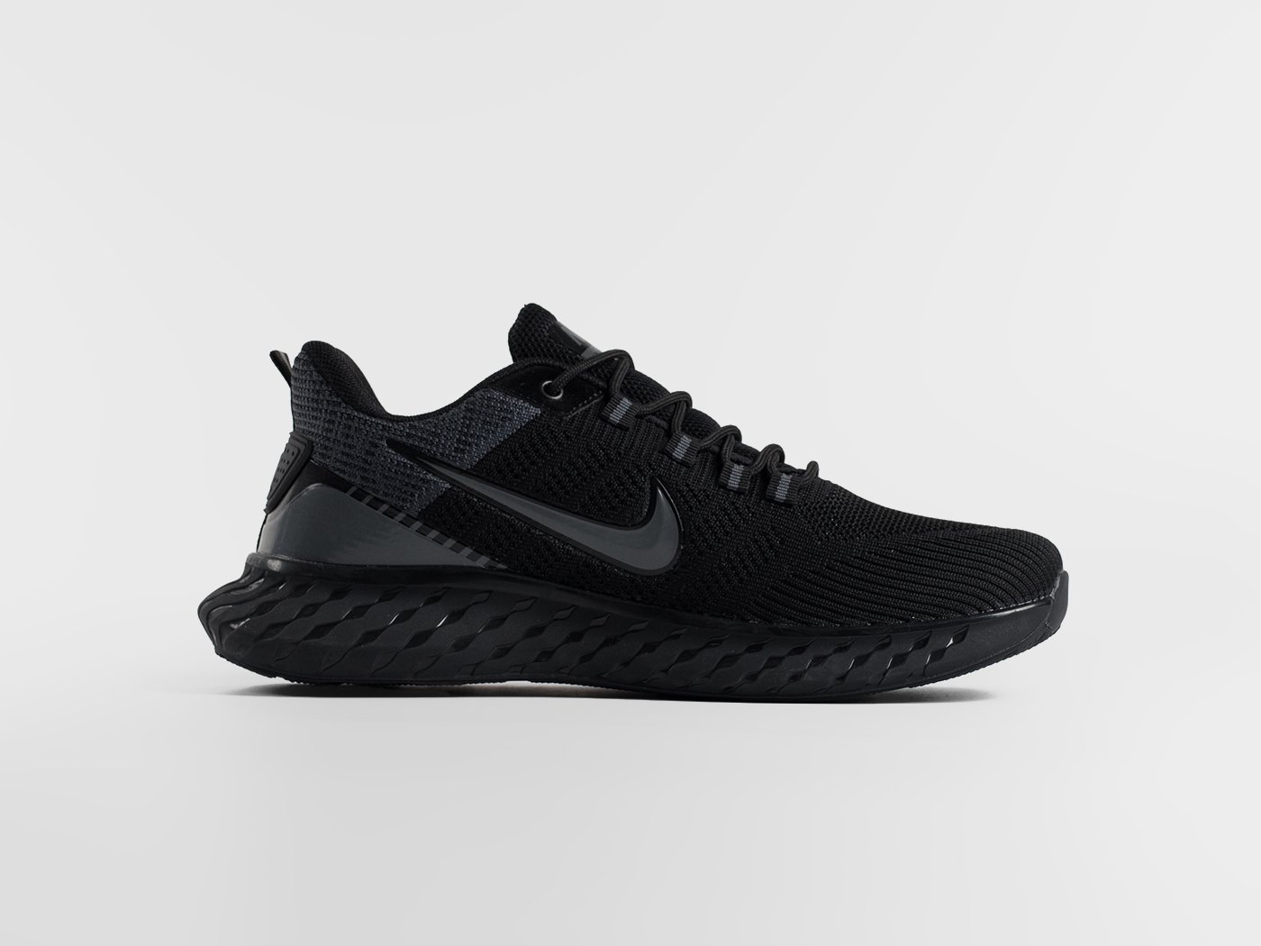 Кроссовки Nike