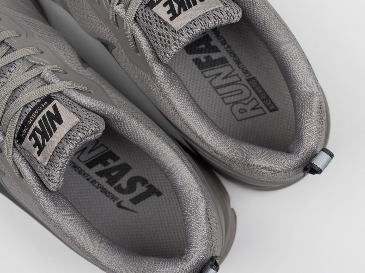 Кроссовки Nike Air Pegasus 30+