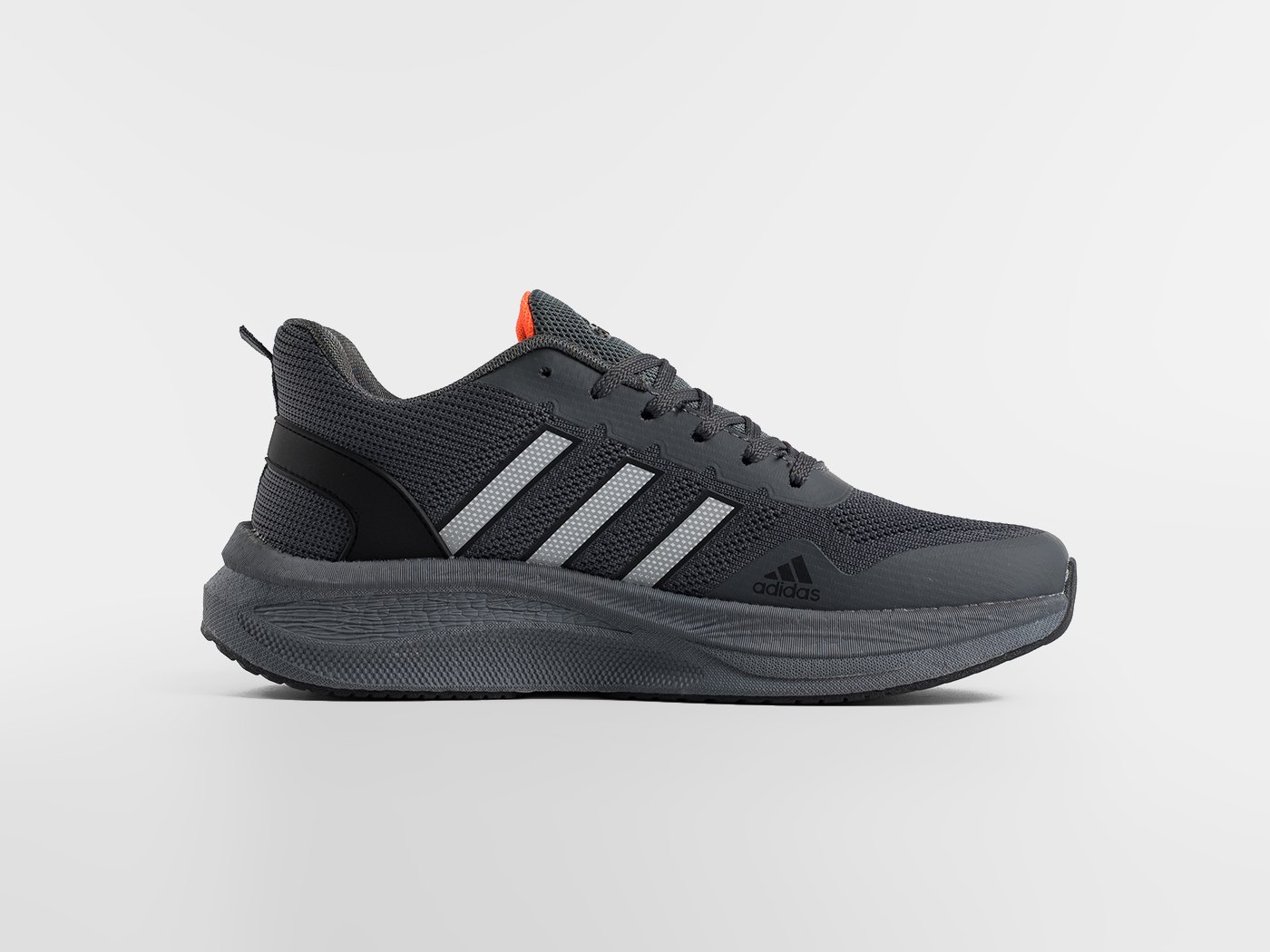 Кроссовки Adidas