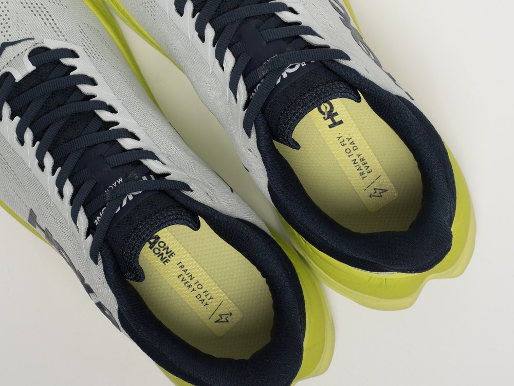 Кроссовки Hoka Carbon X 2