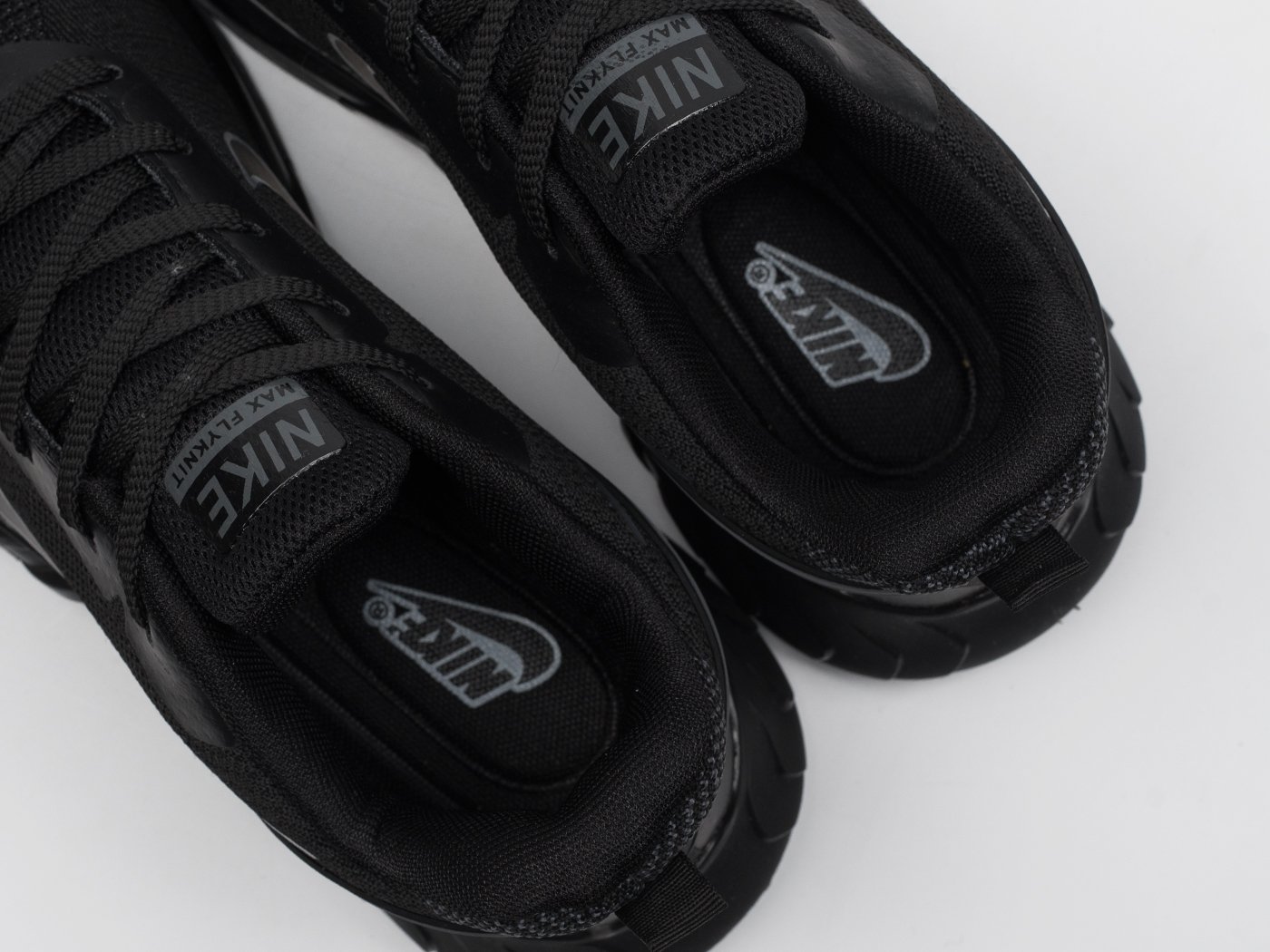Кроссовки Nike