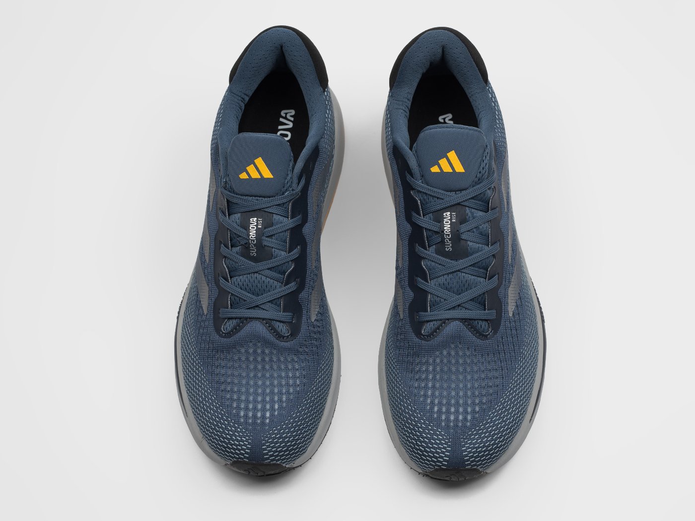 Кроссовки Adidas Supernova Rise