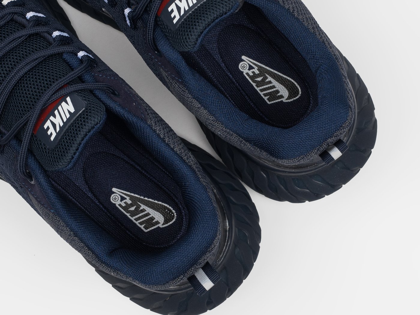 Кроссовки Nike