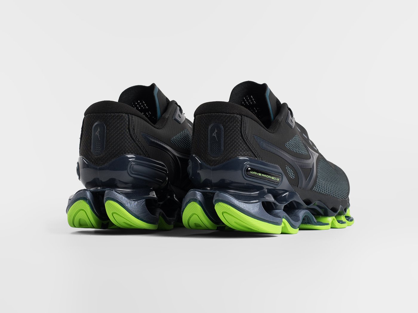 Кроссовки Mizuno Wave Prophecy 15