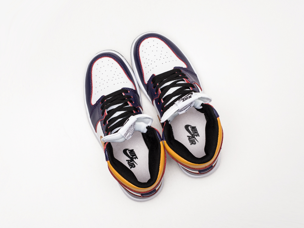 Кроссовки Nike Air Jordan 1 Mid