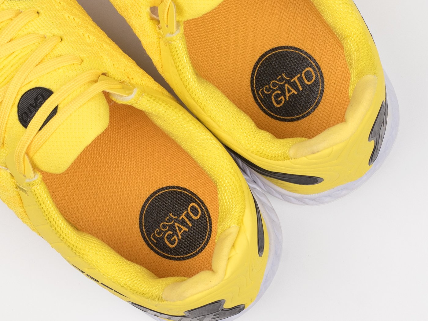 Футбольная обувь Nike React Gato IС