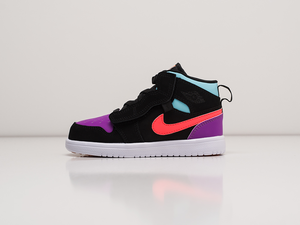 Кроссовки Nike Air Jordan 1 Mid