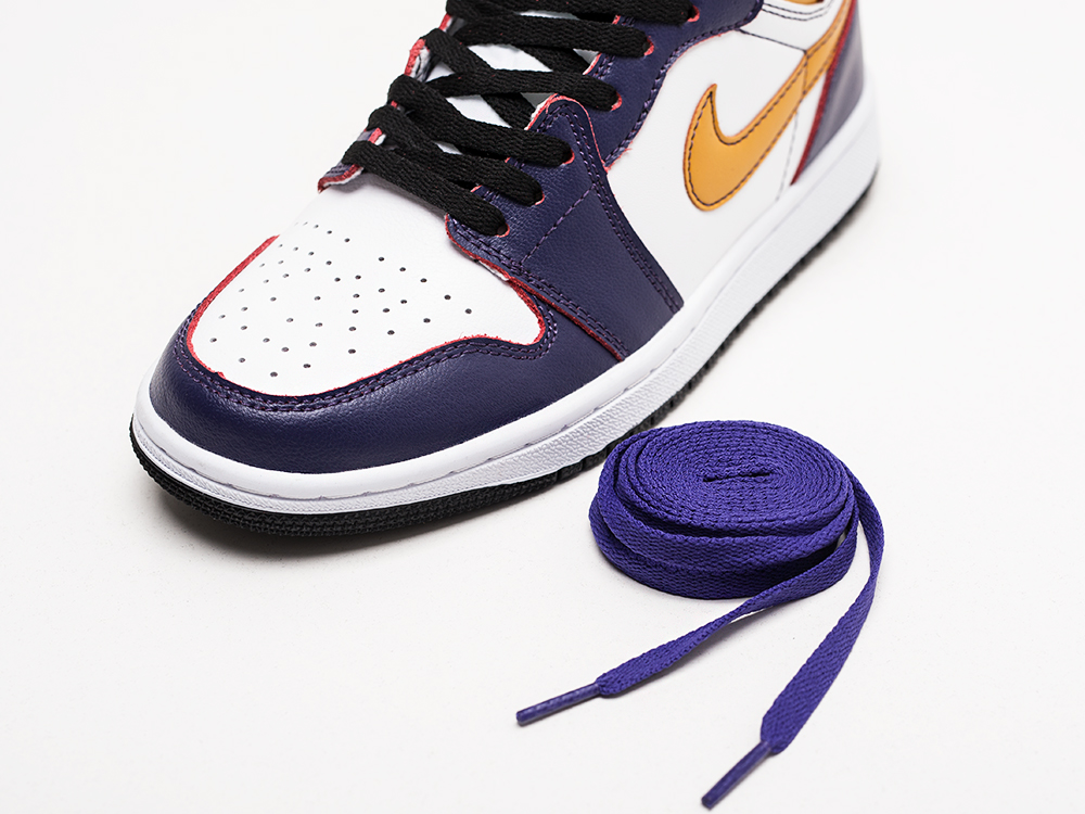 Кроссовки Nike Air Jordan 1 Mid