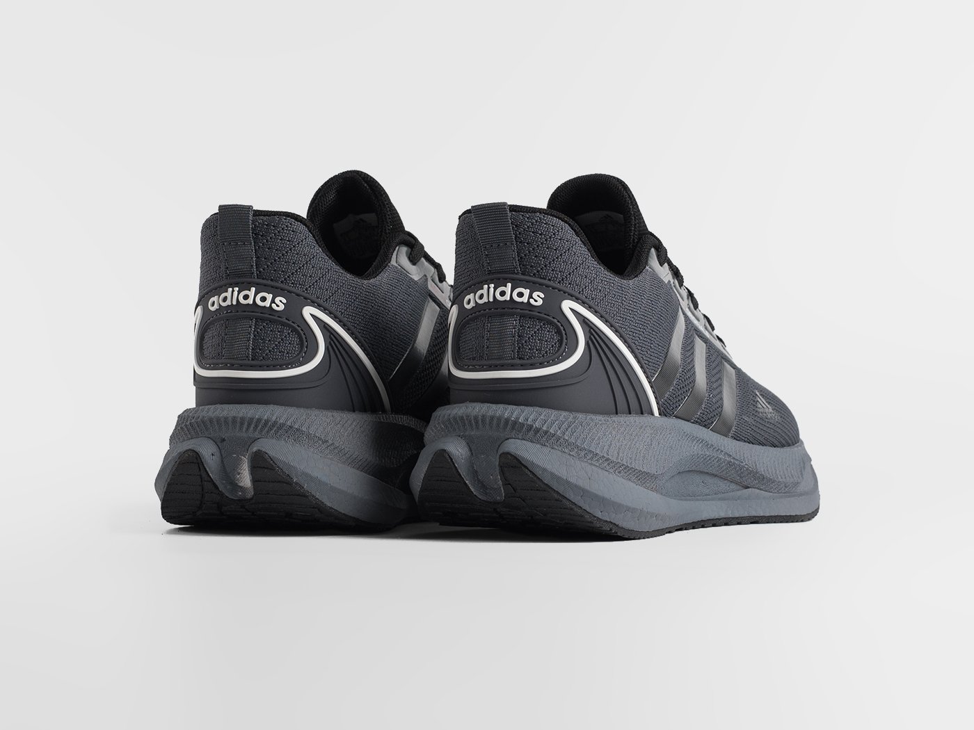Кроссовки Adidas