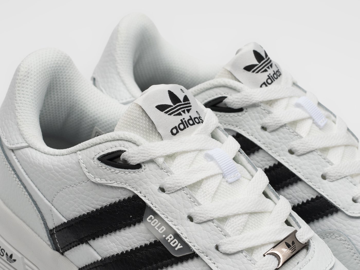 Кроссовки Adidas Retropy F2