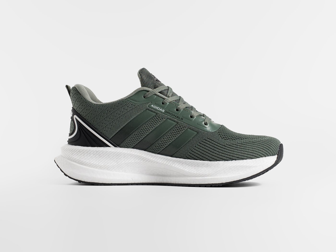 Кроссовки Adidas
