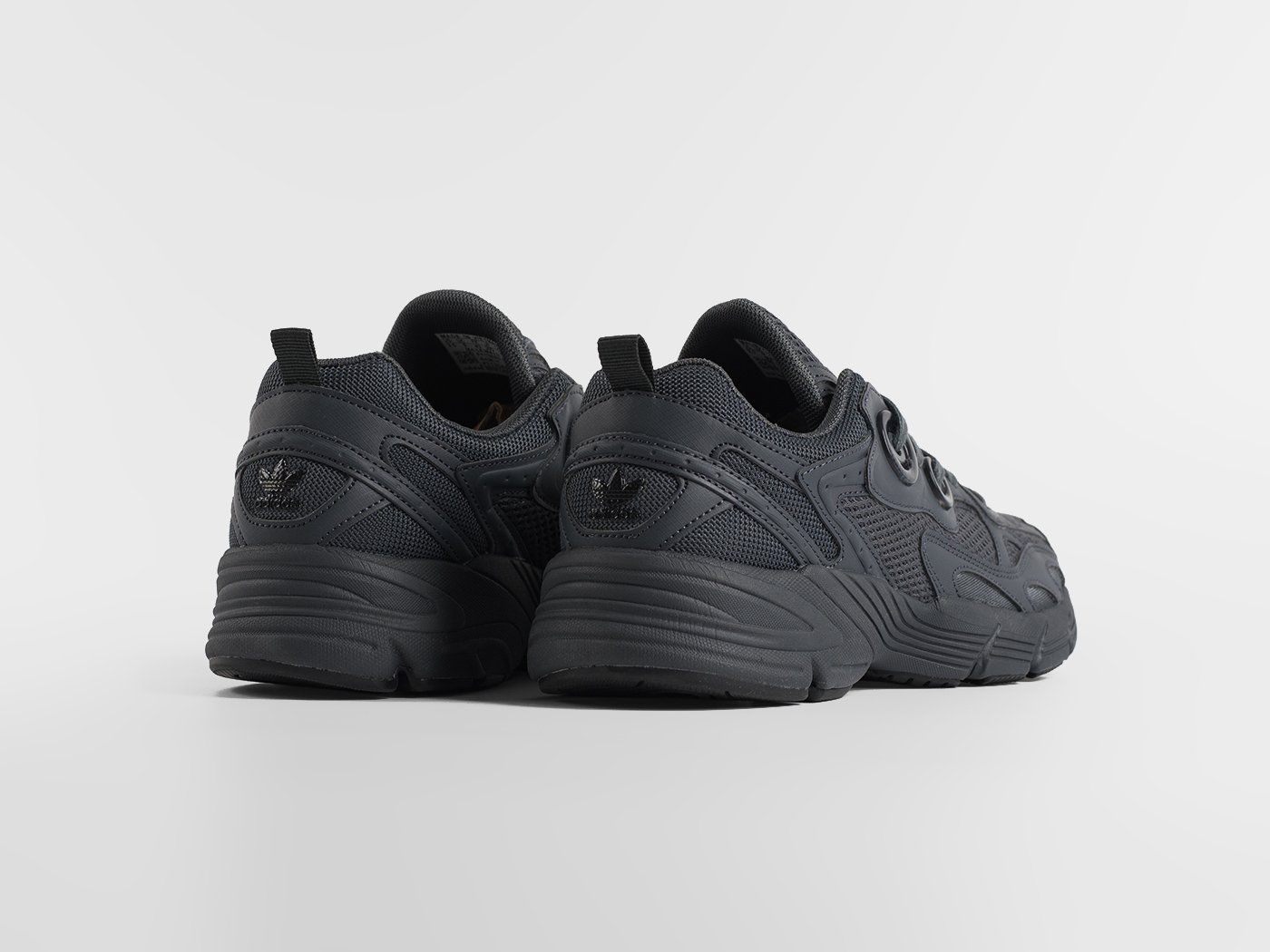 Кроссовки Adidas Astir