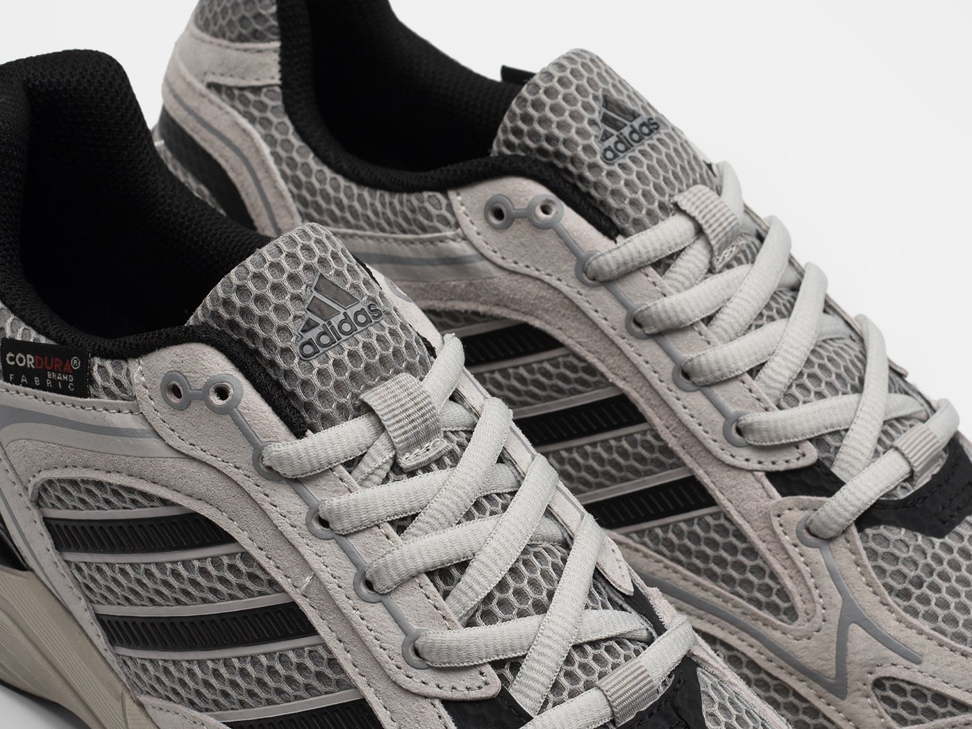 Кроссовки Adidas Spiritain 2000