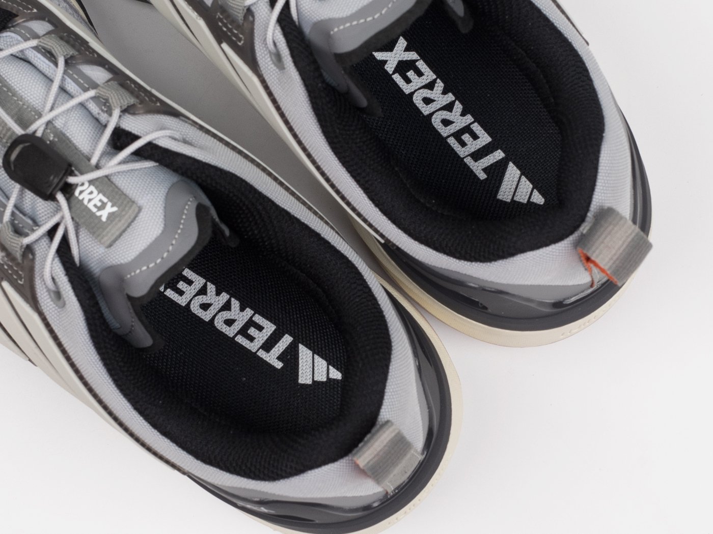 Кроссовки Adidas Terrex Skychaser