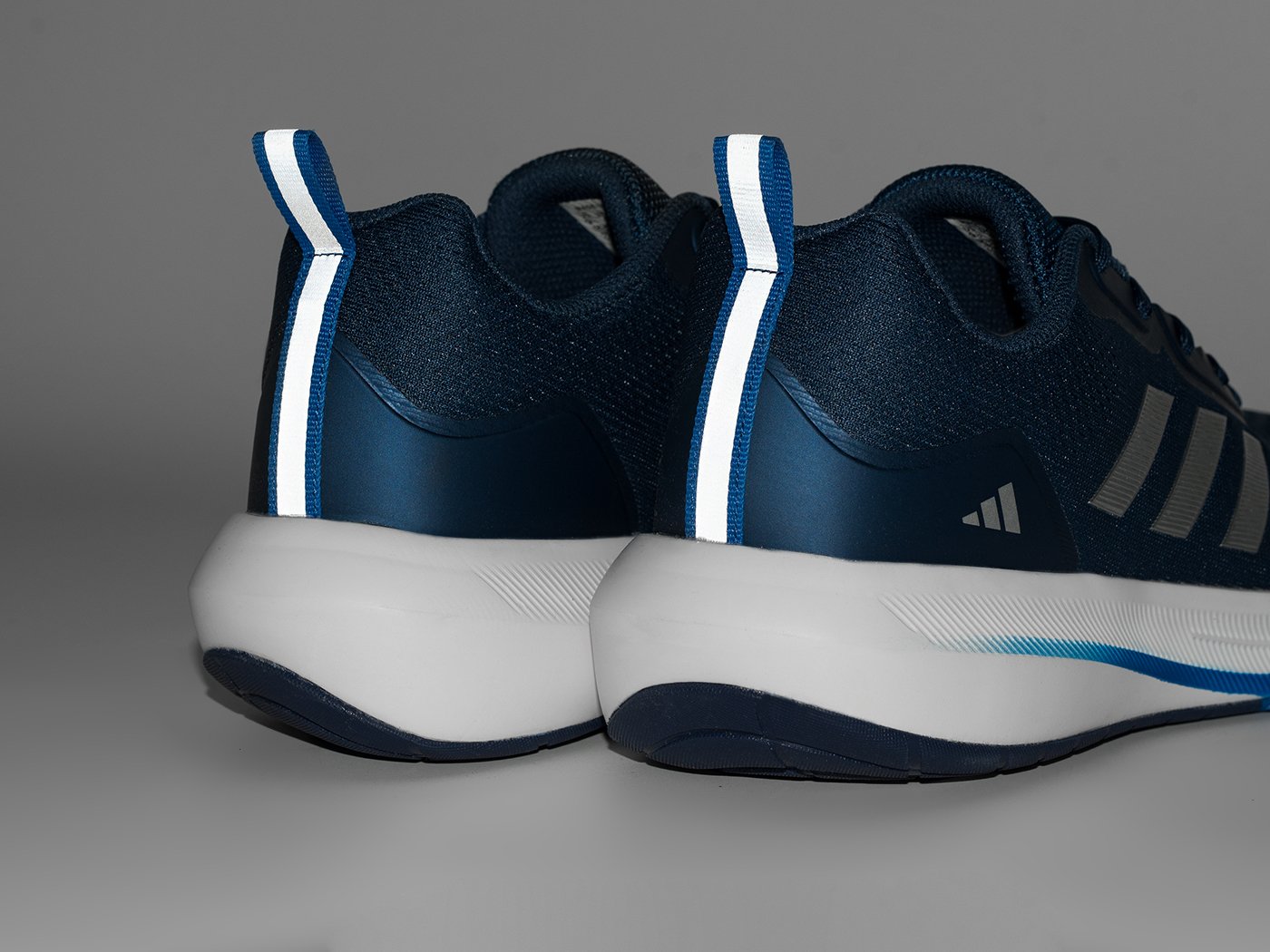 Кроссовки Adidas