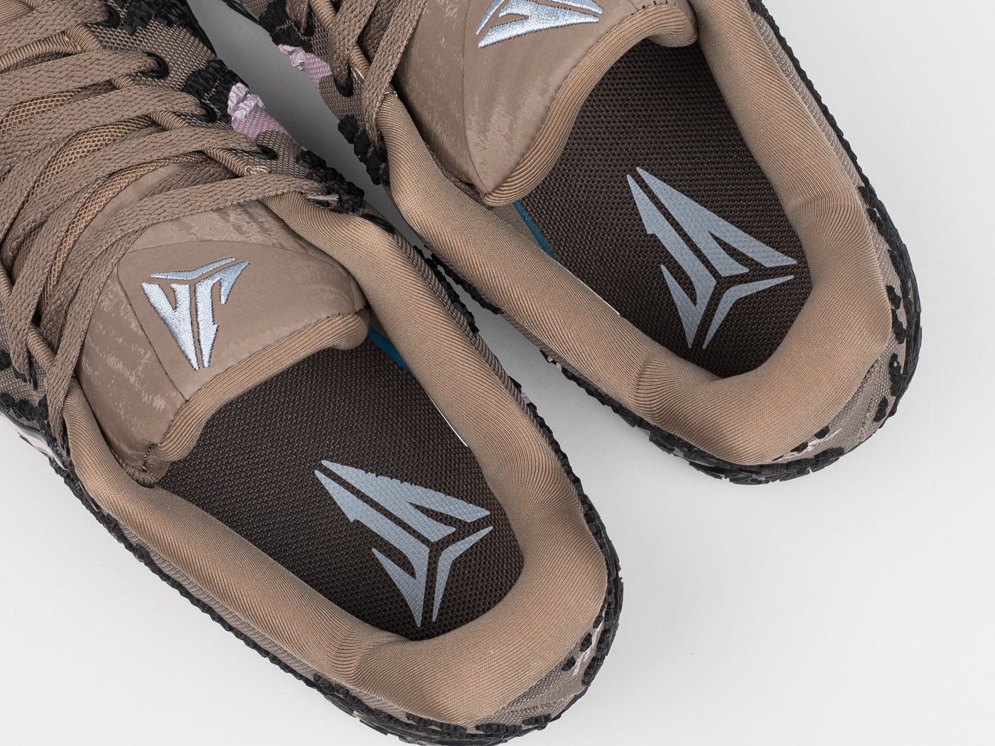 Кроссовки Nike Ja 3