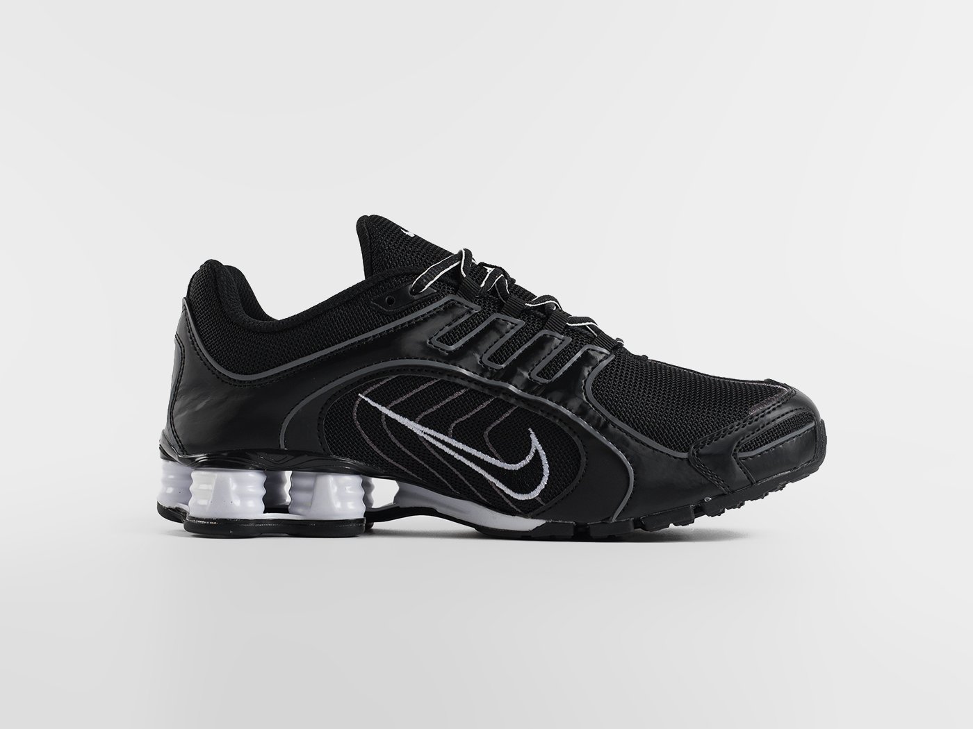 Кроссовки Nike Shox