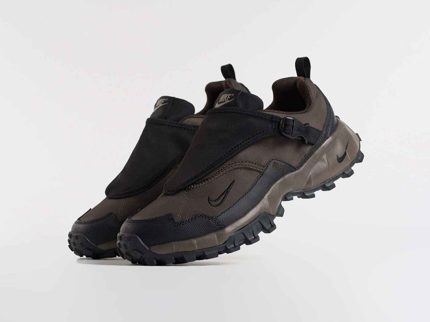 Кроссовки Nike ACG Phassad