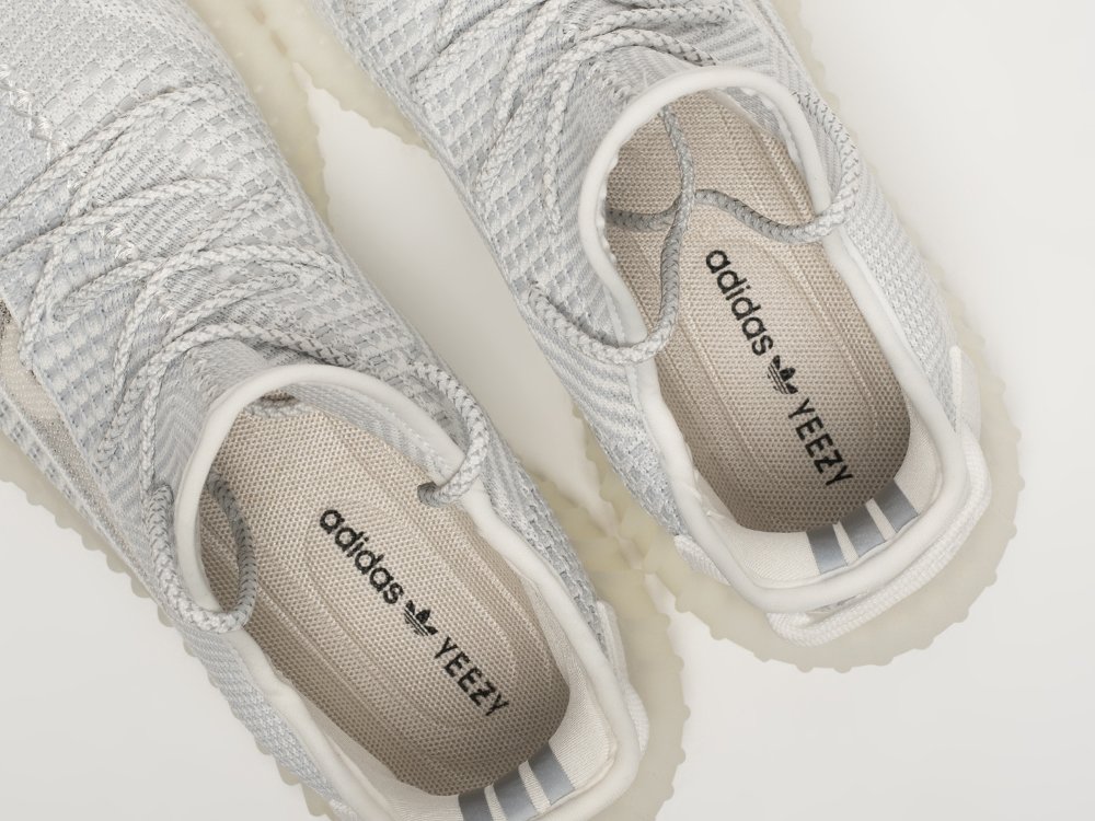 Кроссовки Adidas Yeezy 350 Boost v2