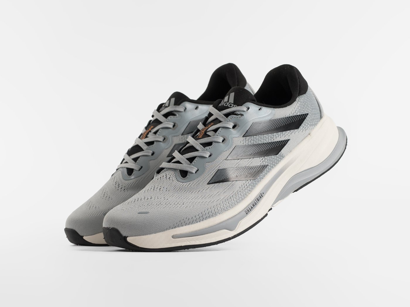 Кроссовки Adidas Supernova Rise