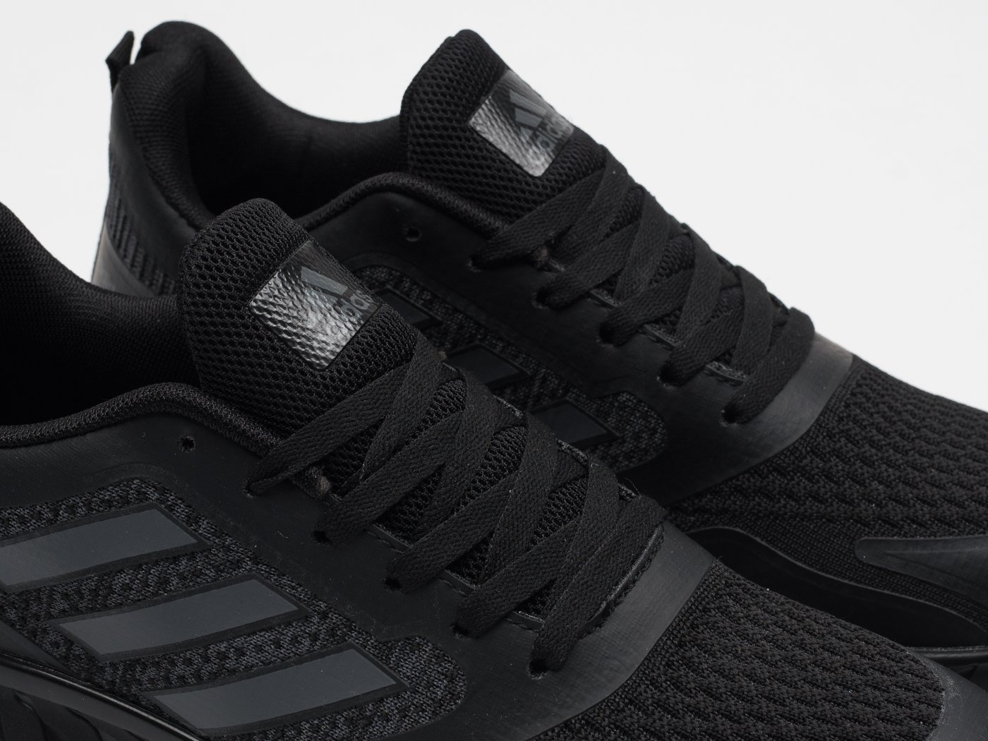 Кроссовки Adidas