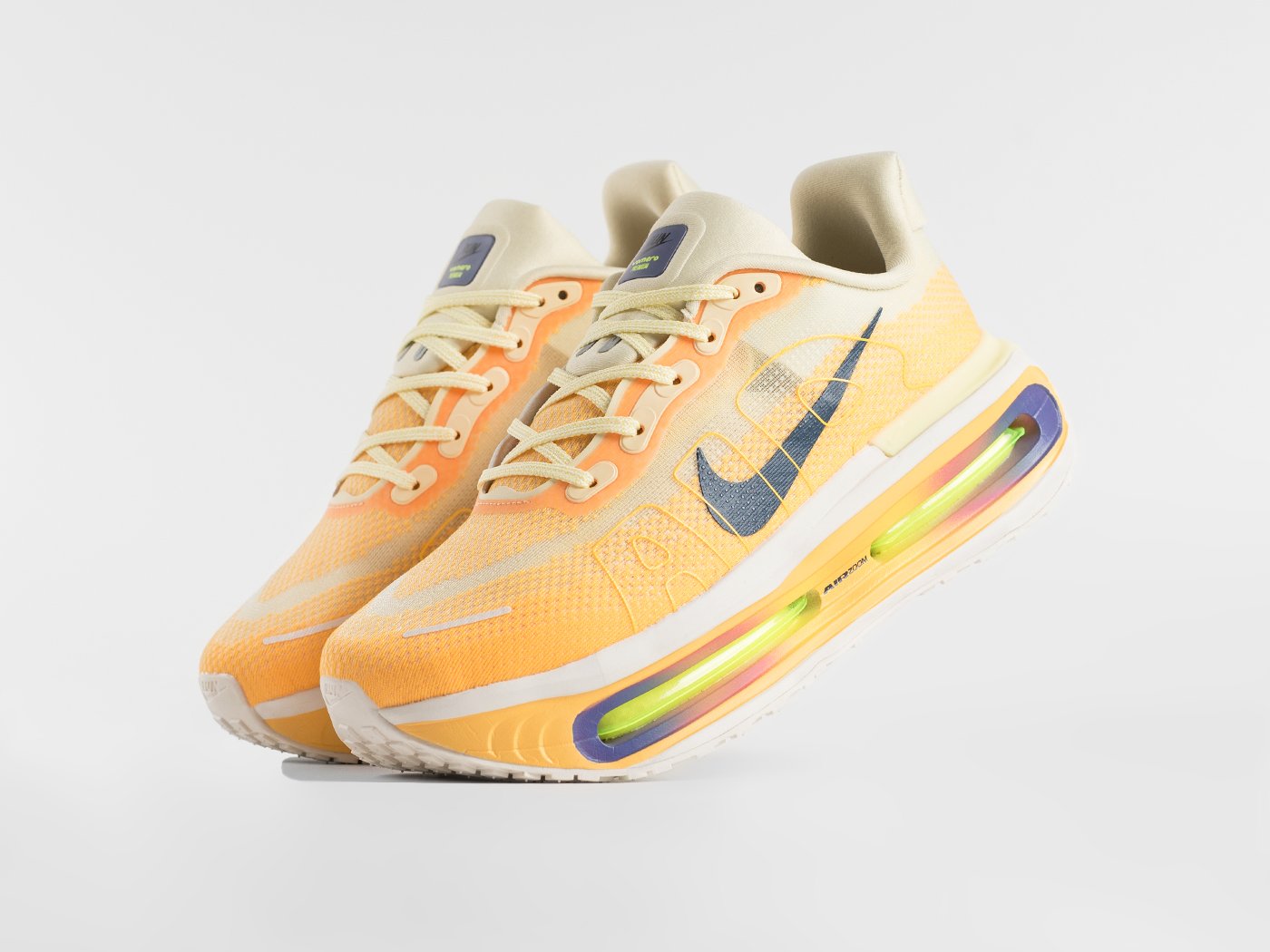 Кроссовки Nike Vomero Premium
