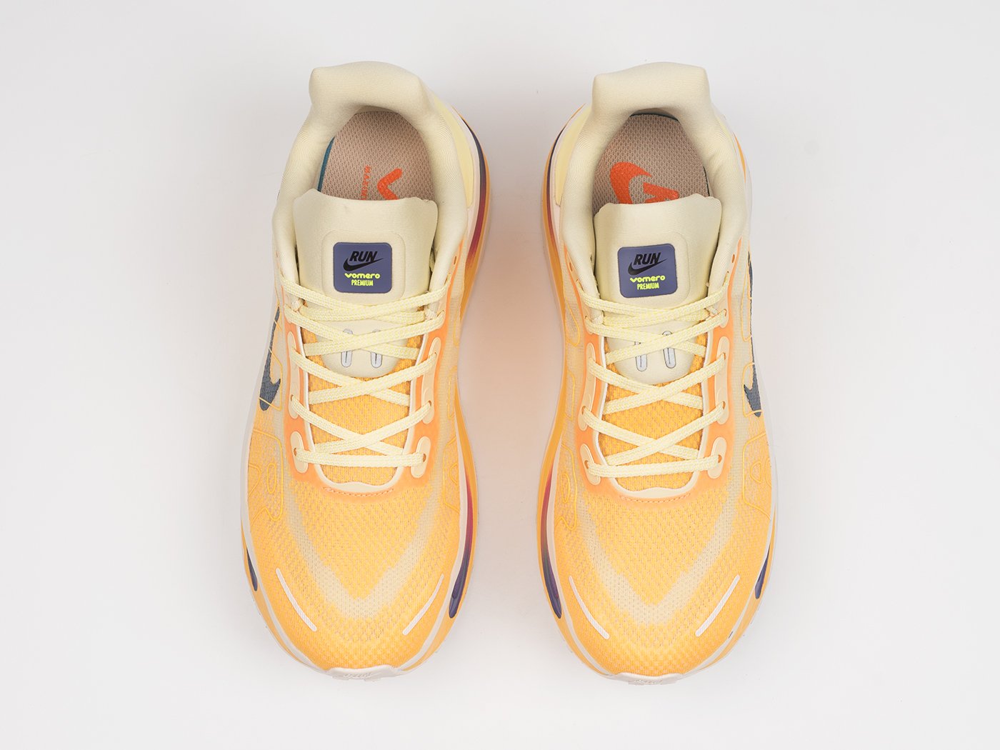 Кроссовки Nike Vomero Premium