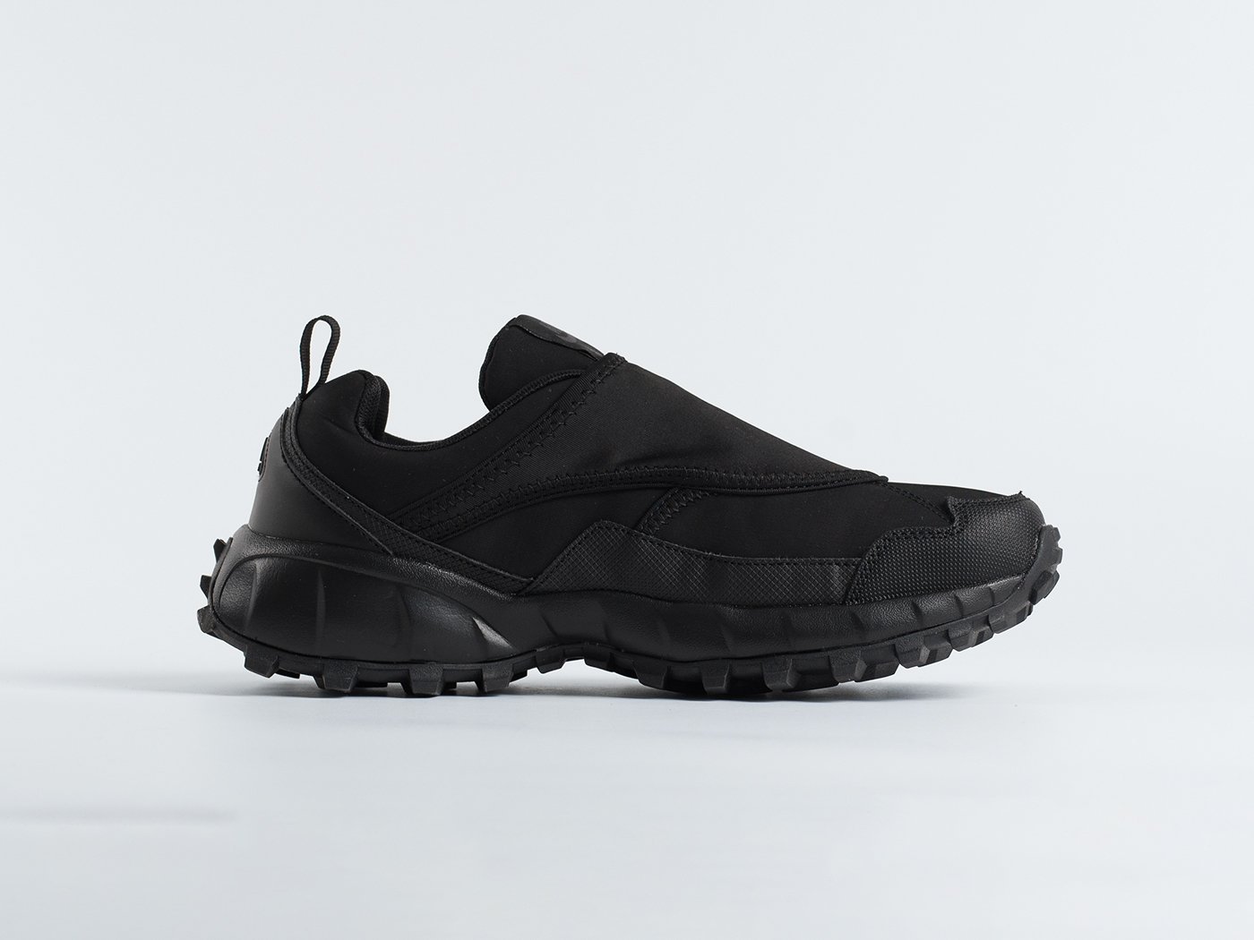 Кроссовки Nike ACG Phassad