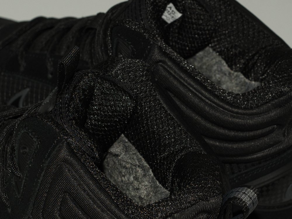 Зимние кроссовки Nike Rivah Mid