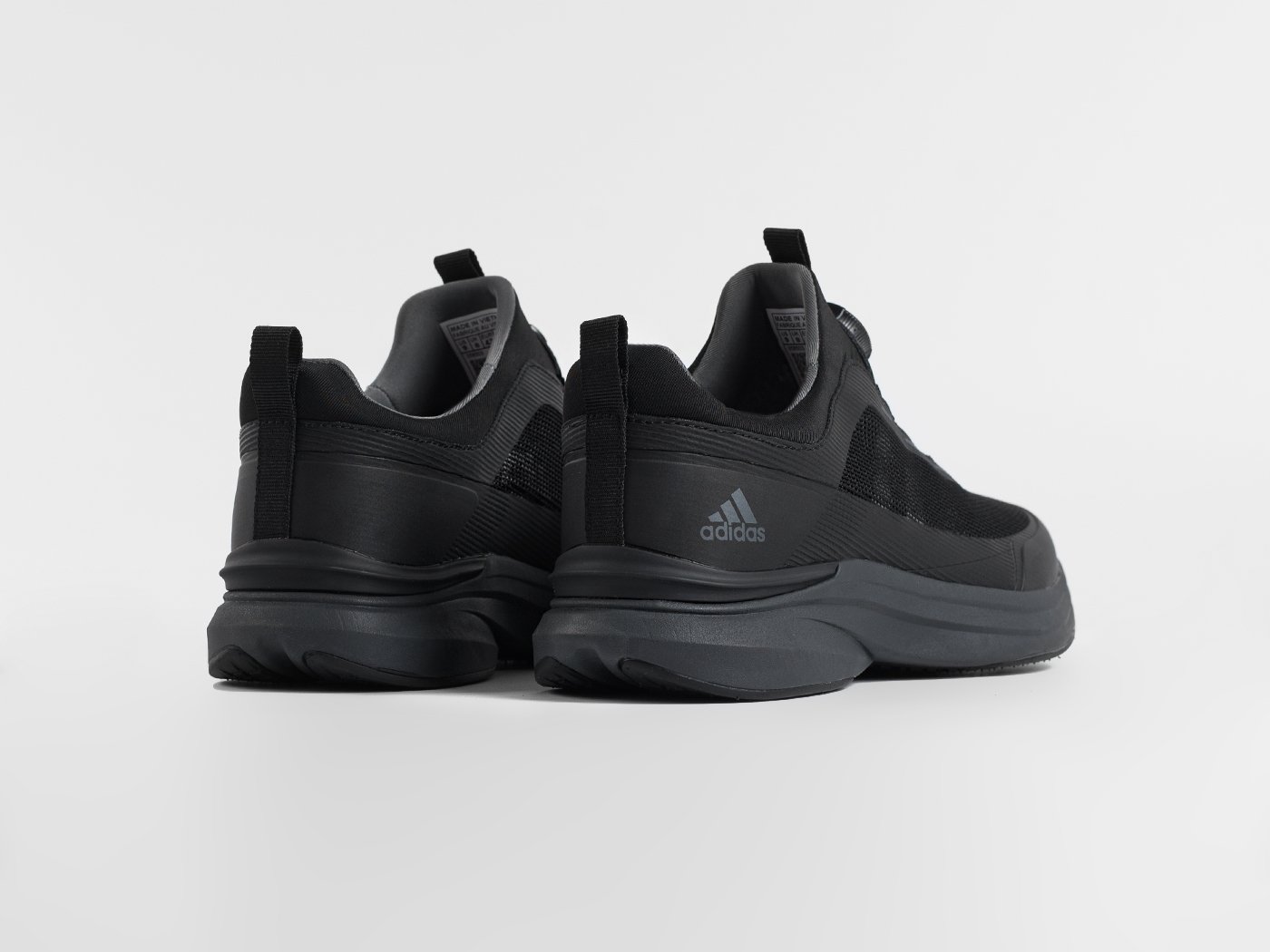 Кроссовки Adidas