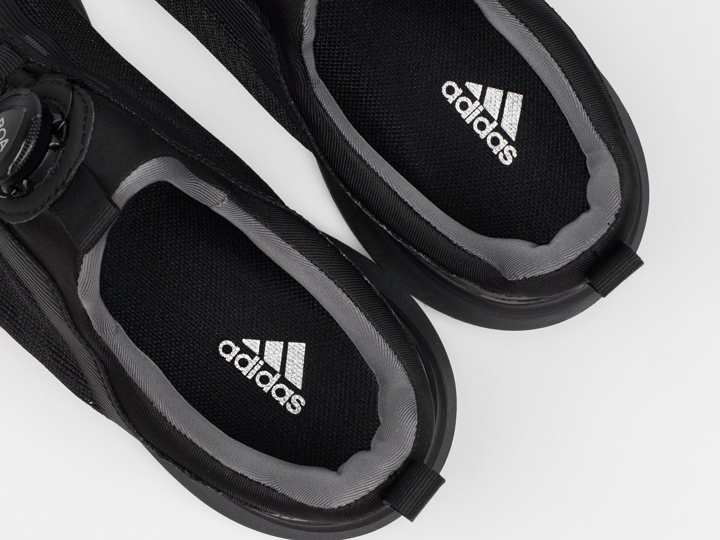 Кроссовки Adidas
