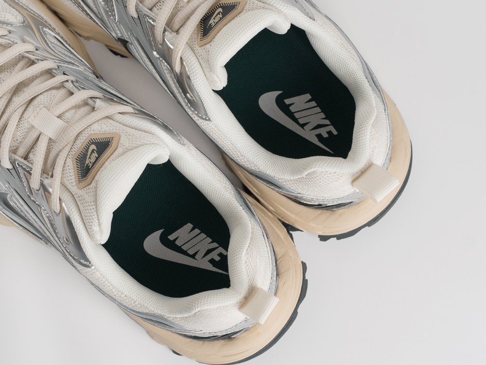 Кроссовки Nike Fiyi V2