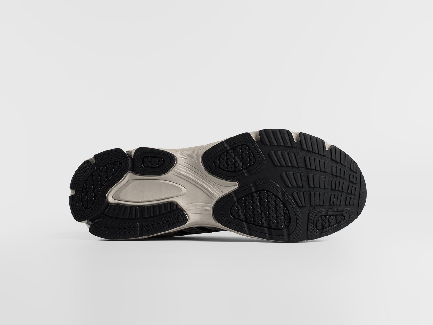 Кроссовки Adidas Spiritain 2000