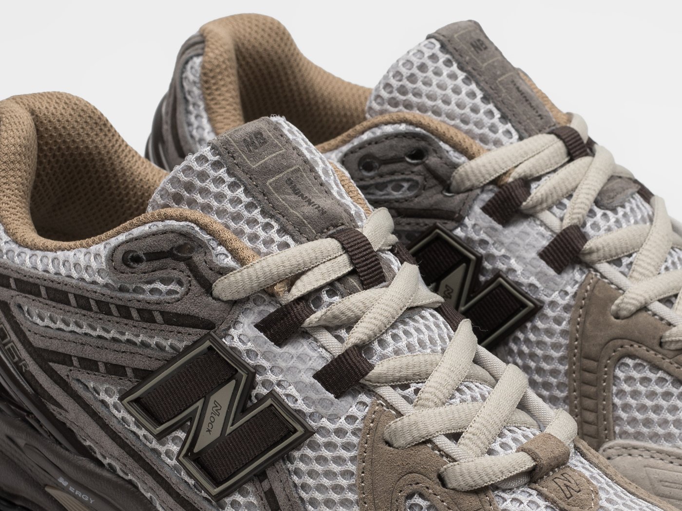 Кроссовки New Balance 1906R