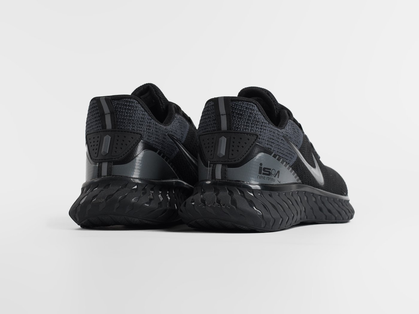Кроссовки Nike
