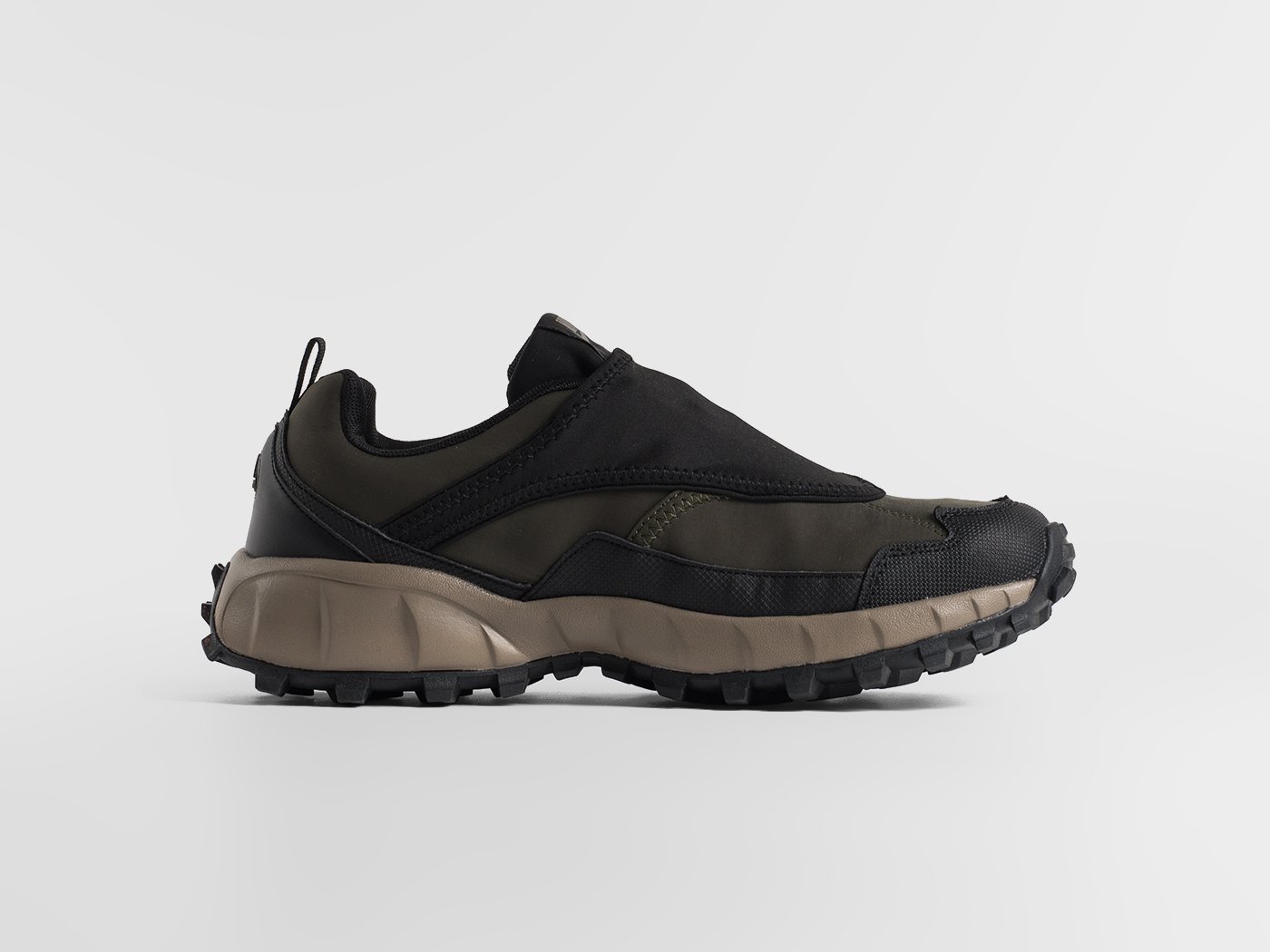 Кроссовки Nike ACG Phassad