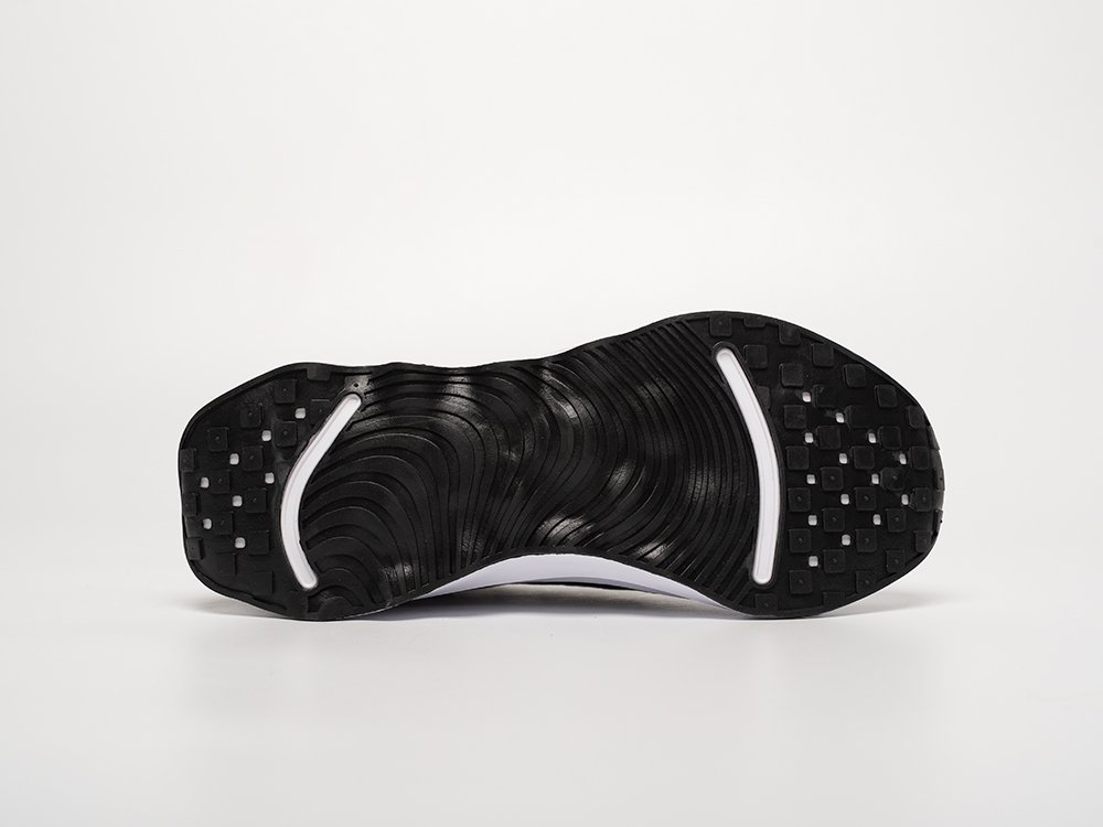 Кроссовки Nike Motiva