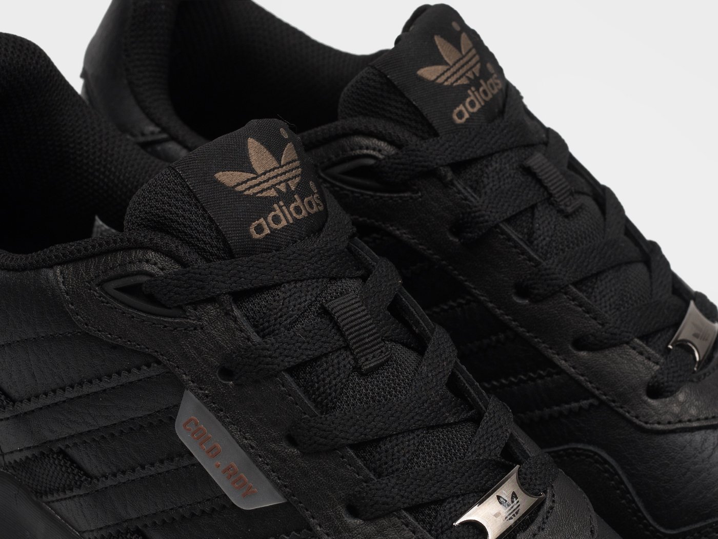 Кроссовки Adidas Retropy F2