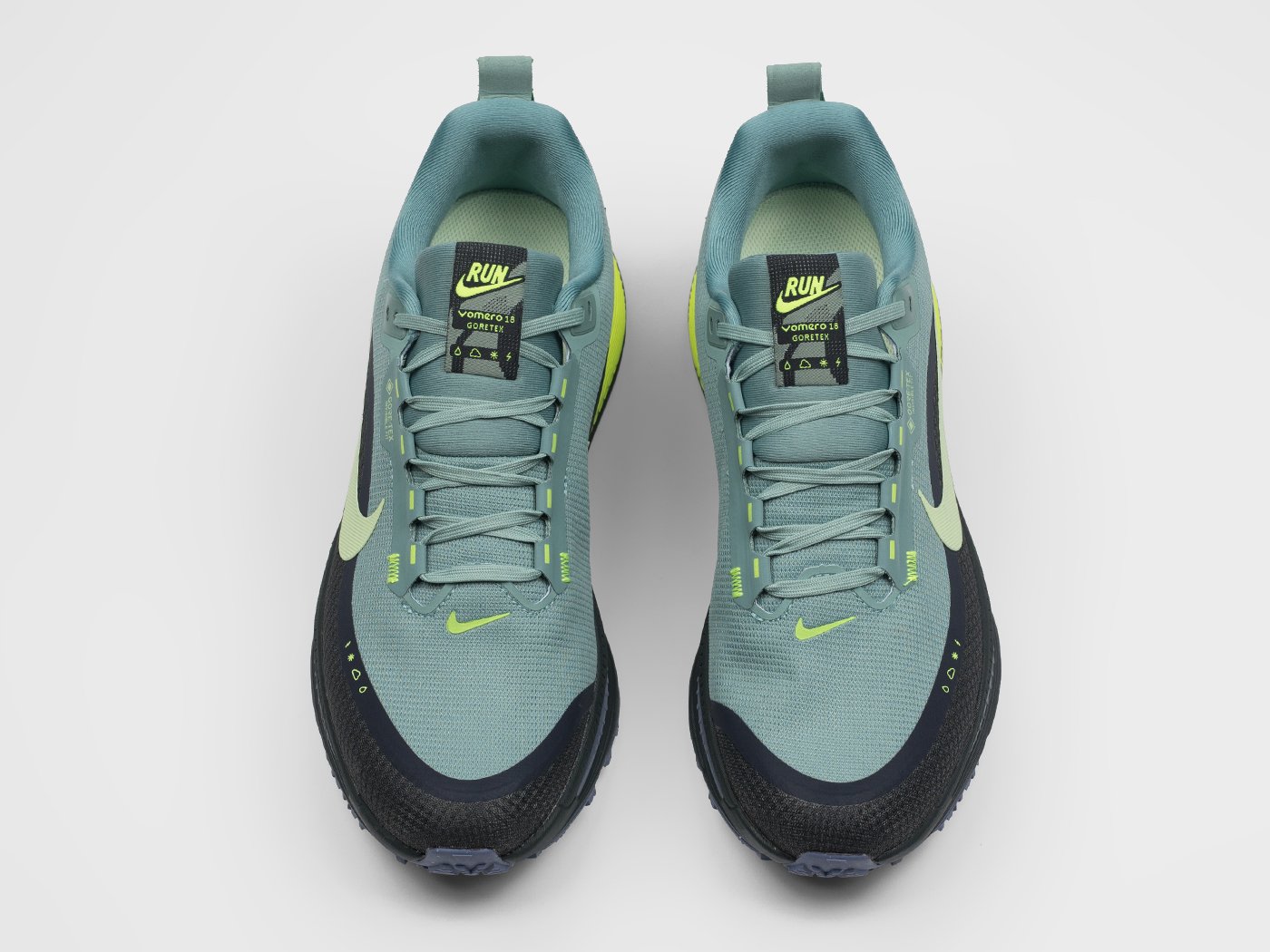 Кроссовки Nike Vomero 18