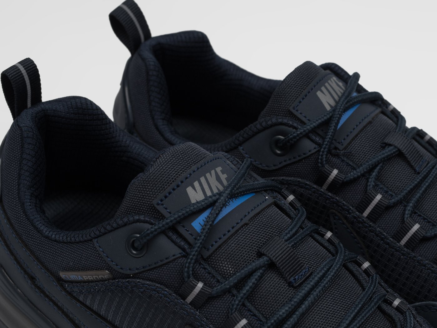 Кроссовки Nike