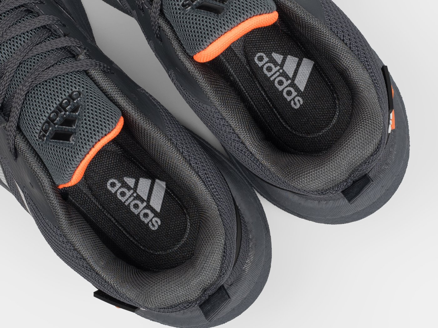 Кроссовки Adidas
