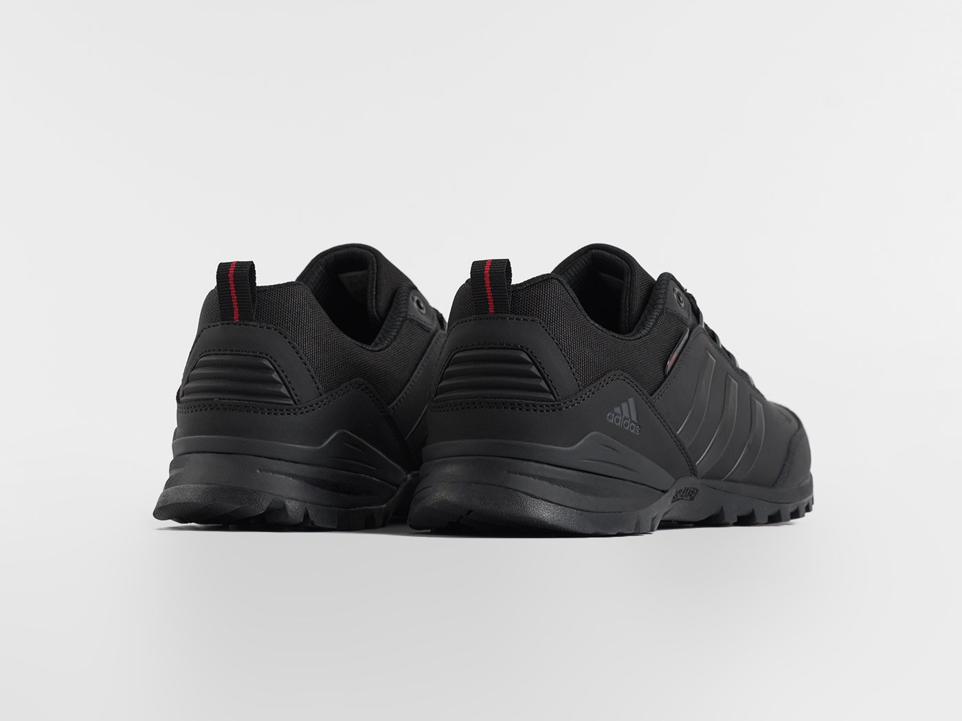 Кроссовки Adidas Climaproof
