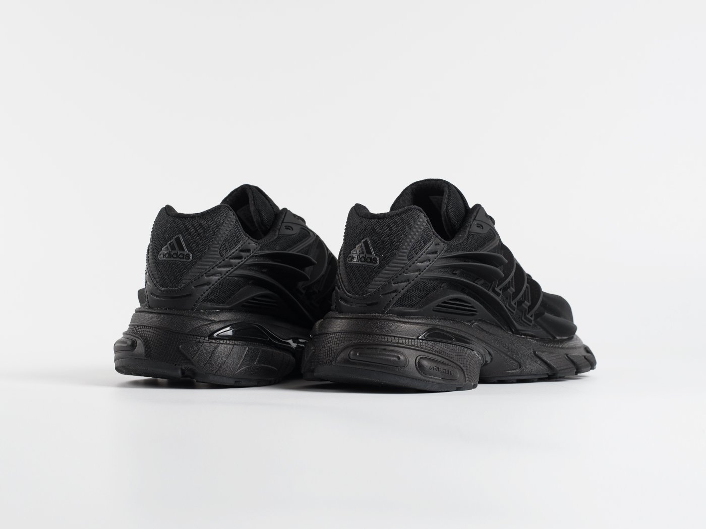 Кроссовки Adidas x Pharrell Adistar Jellyfish