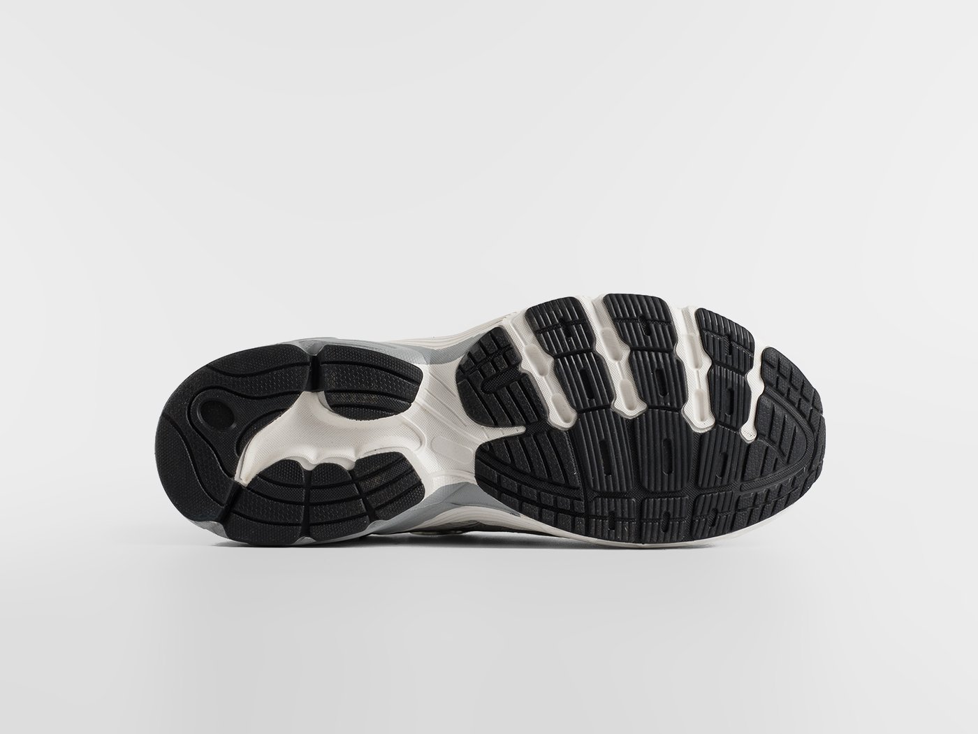 Кроссовки Adidas Astir